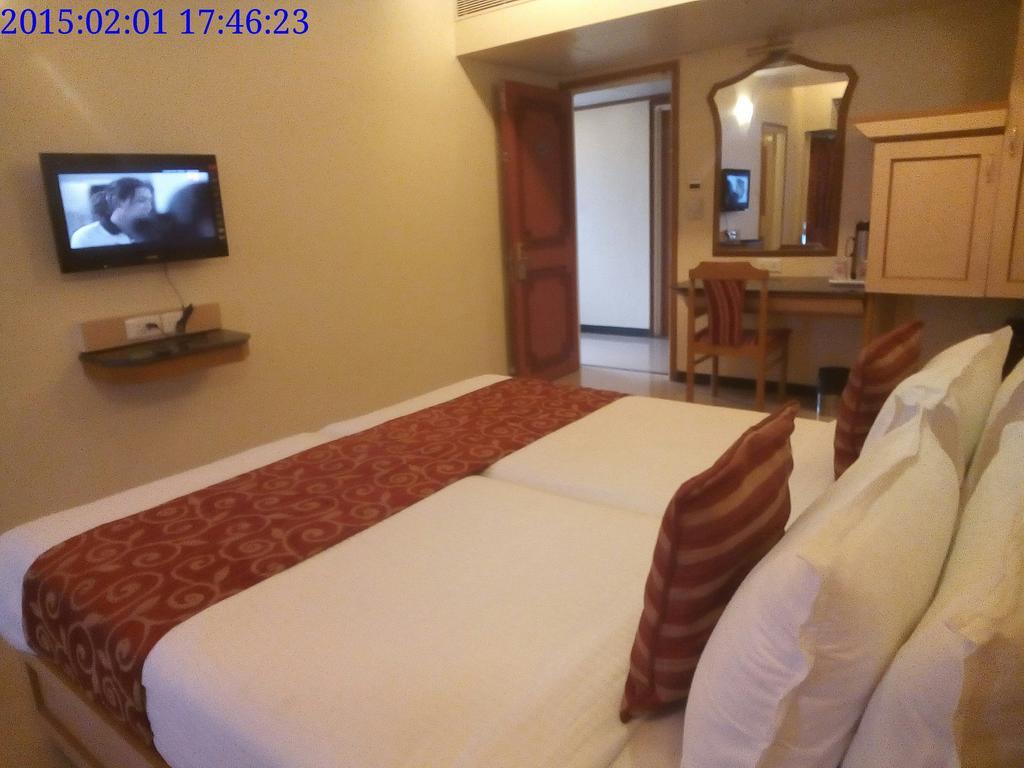 Hotel Salem Castle Bagian luar foto