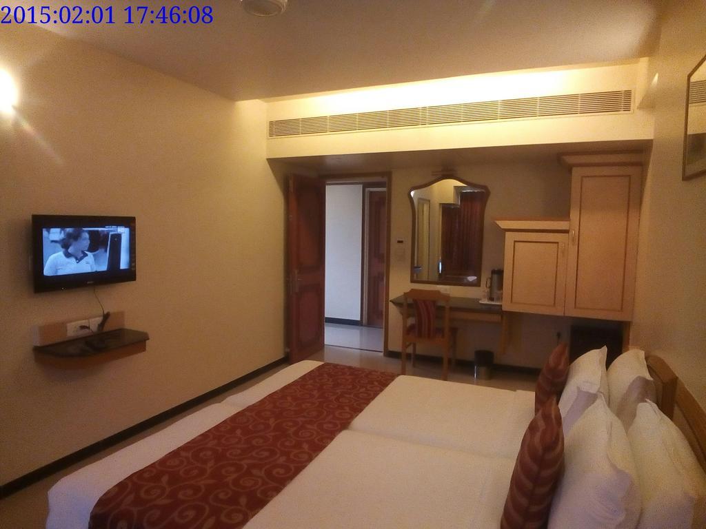 Hotel Salem Castle Bagian luar foto