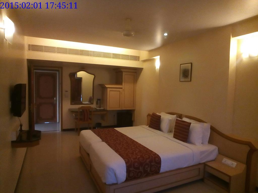 Hotel Salem Castle Bagian luar foto