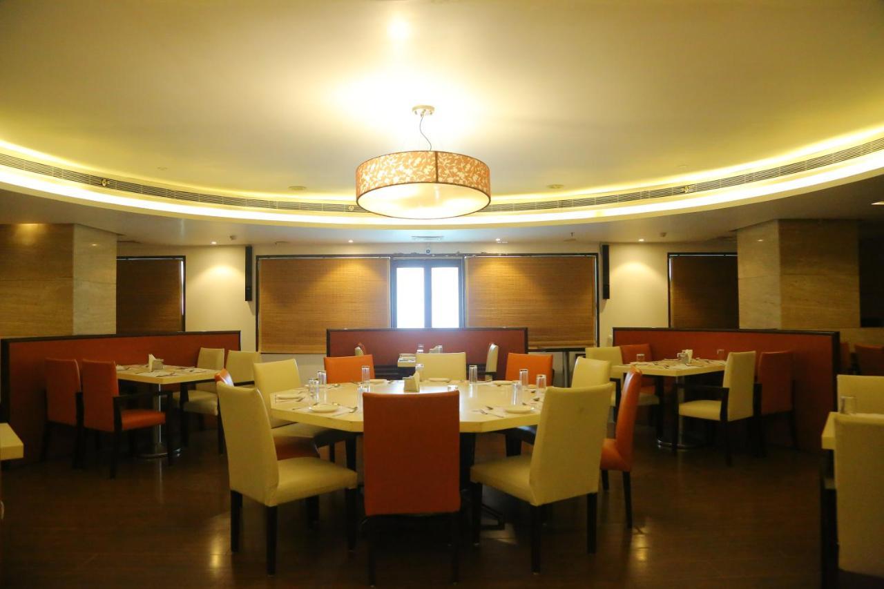 Hotel Salem Castle Bagian luar foto
