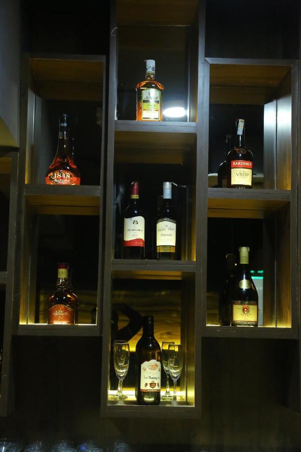 Hotel Salem Castle Bagian luar foto