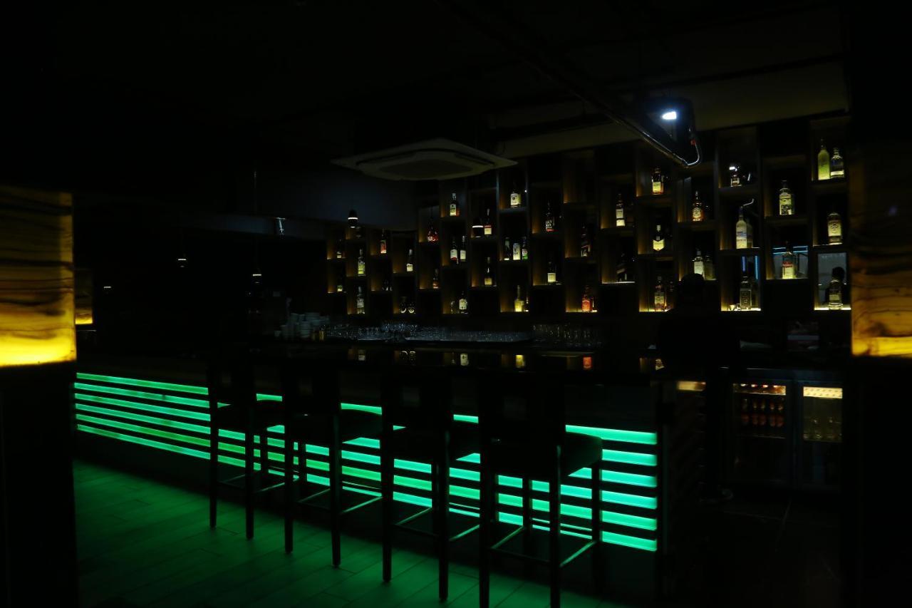 Hotel Salem Castle Bagian luar foto
