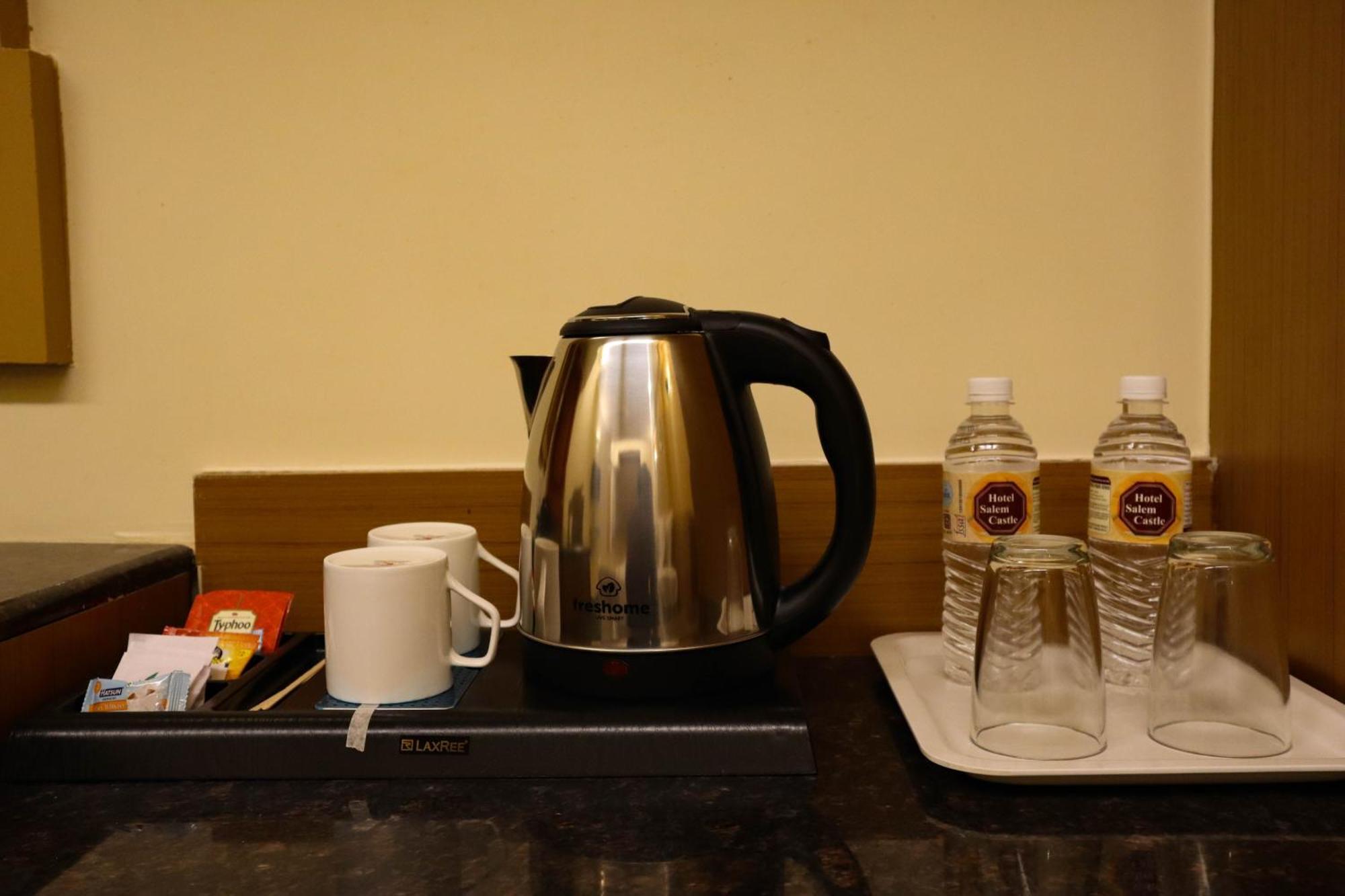 Hotel Salem Castle Bagian luar foto