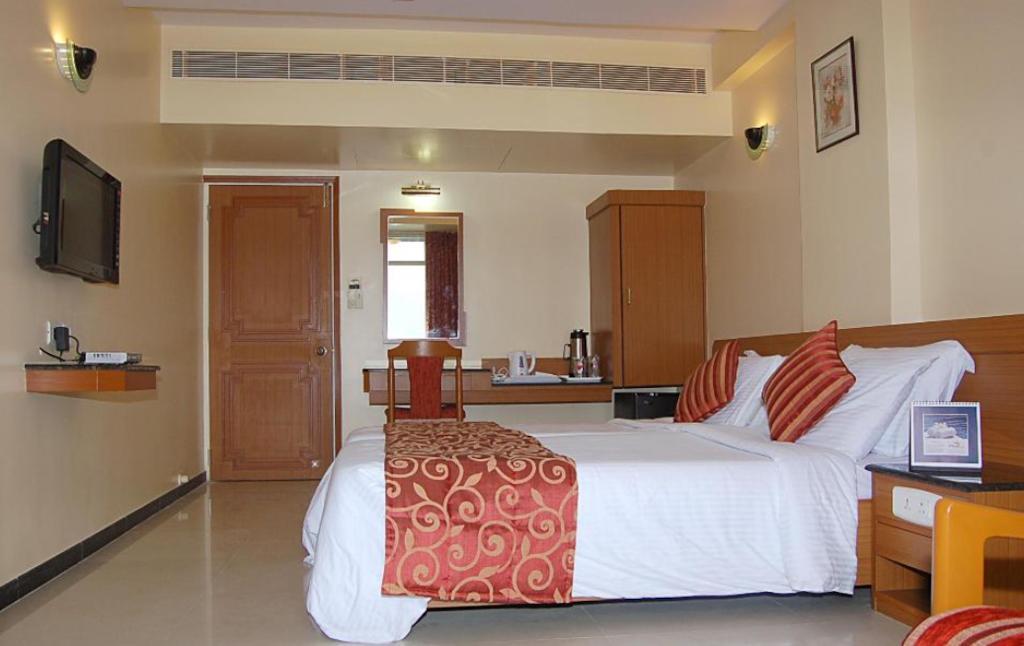 Hotel Salem Castle Bagian luar foto