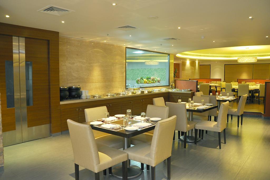 Hotel Salem Castle Bagian luar foto