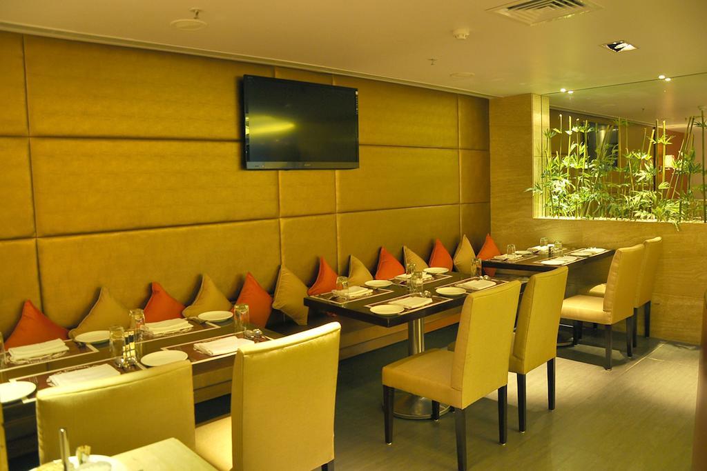 Hotel Salem Castle Bagian luar foto