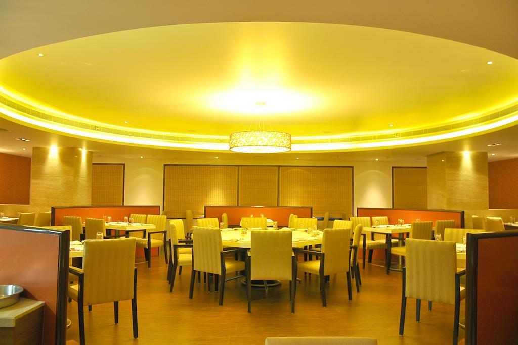 Hotel Salem Castle Bagian luar foto